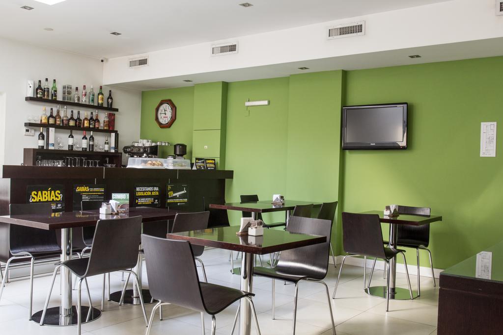Agua Dulce Hotel Танділ Екстер'єр фото